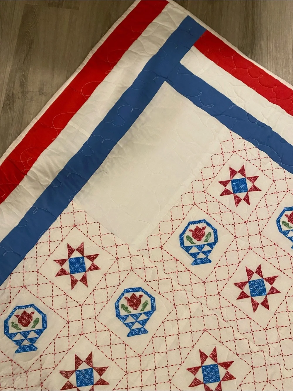 🇺🇸 Vintage Americana Amish Quaker Cottagecore Red, White & Blue Stitch Quilt